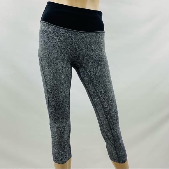 lululemon athletica Pants - Lululemon Black White Dot Pattern Crop Leggings